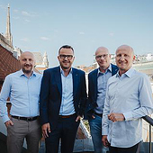 „Bloch3: Komplettes Rebranding mit Multi-Stakehol“ von Blck Alpaca