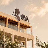 „OYA Beach Resort“ von Madlen Louis Hartmann
