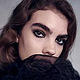 hotography and Reouch: Tavinho Costa Make-up Artistin: Marleen Riemen Styling und Produktion: Carina Musitowski