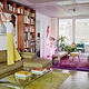 Rabea Schief in Ihrer Frankfurter Wohnung fotografiert für Couch Magazin