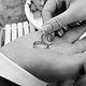 Hochzeitsreportage mit Details der Vorbereitung der Eheringe