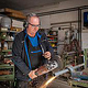 businessfoto-handwerker-metallbearbeitung-schleifmaschine-ulrich-roth