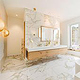 Badezimmer in Marmor